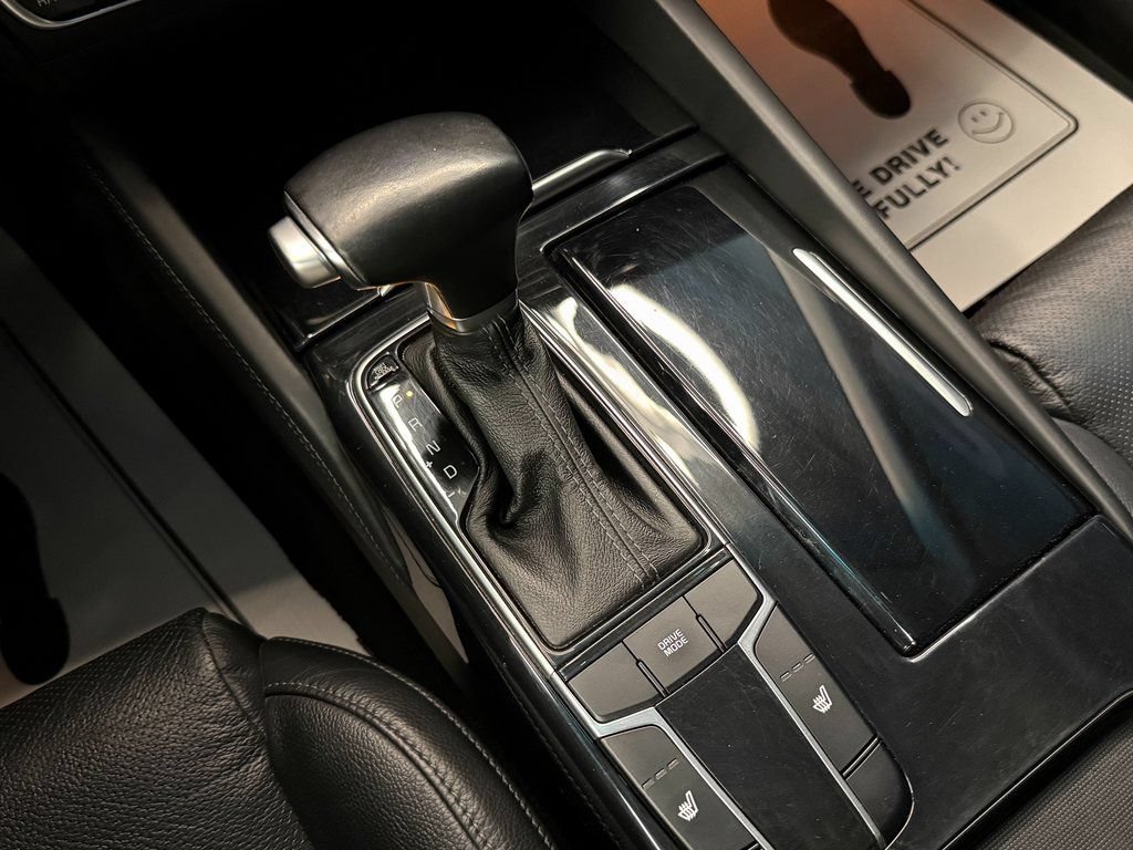 Used 2018 Kia Cadenza Premium w/ Luxury Package FWD image 18
