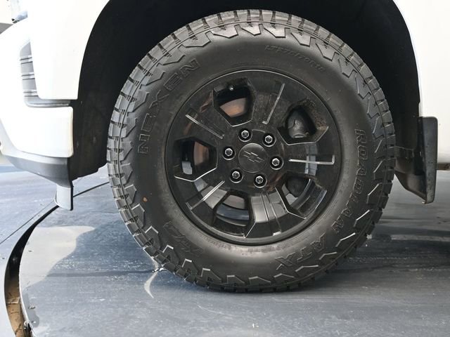 Used 2022 Chevrolet Silverado 1500 RST w/ Redline Edition image 11