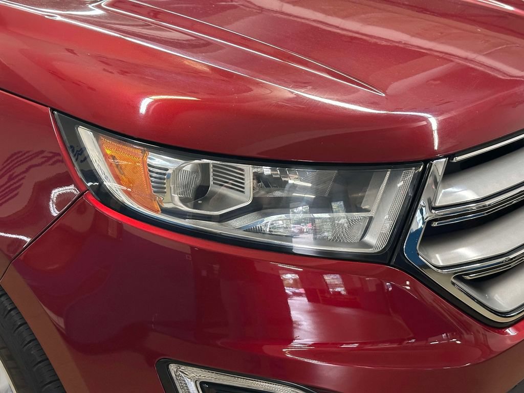 Used 2018 Ford Edge SEL w/ Equipment Group 201A AWD/4WD image 12