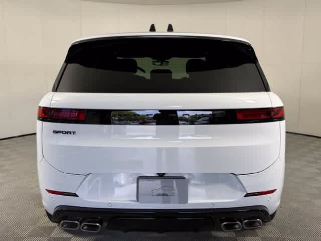 New 2027 Land Rover Range Rover Sport Dynamic SE AWD/4WD image 7