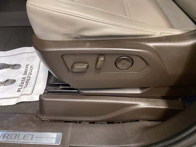 Used 2021 Chevrolet Suburban LT AWD/4WD image 32