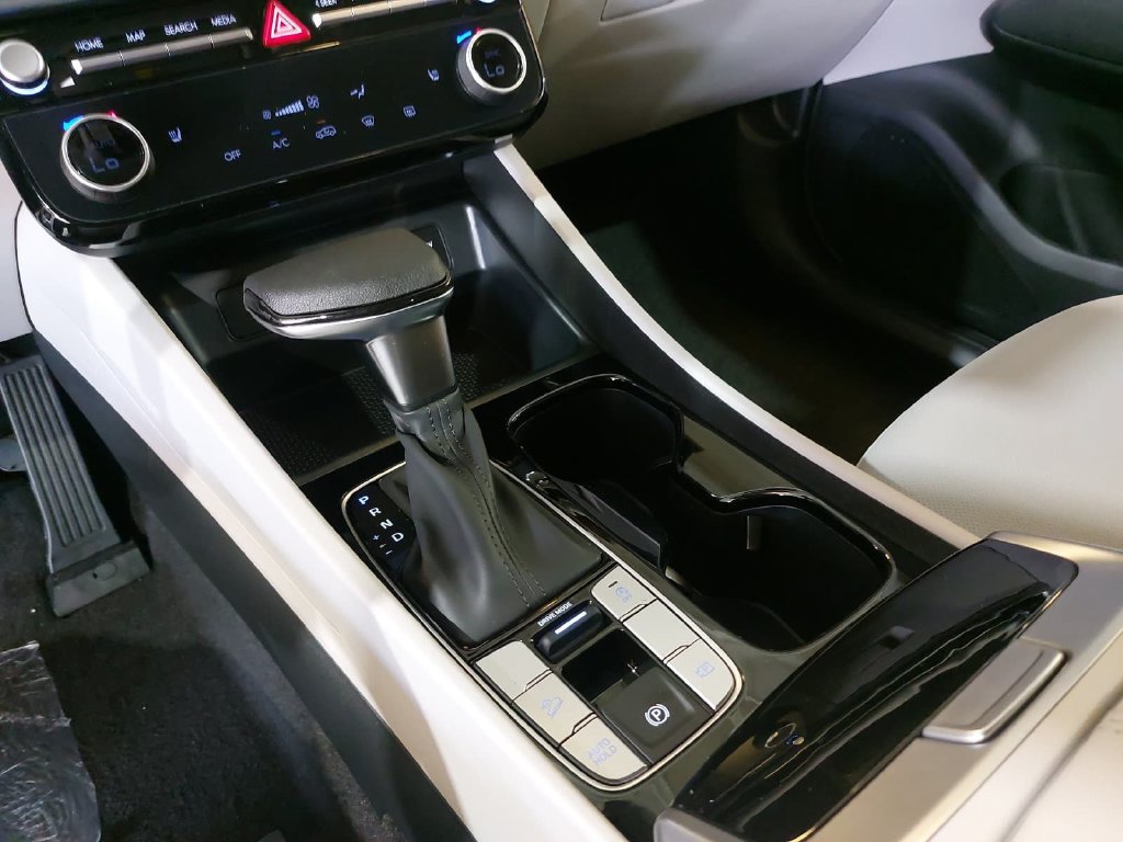 New 2026 Hyundai Tucson SEL Plus w/ Tow & Go Package FWD image 24