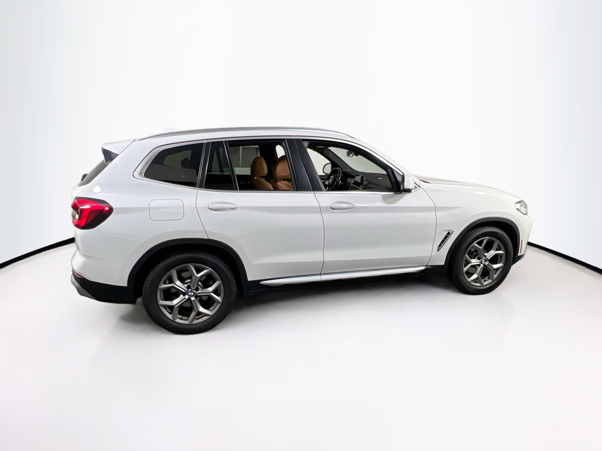 Used 2022 BMW X3 xDrive30i w/ Convenience Package image 4
