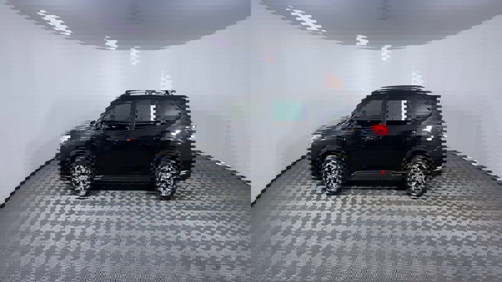 Used 2023 Subaru Forester Premium image 5