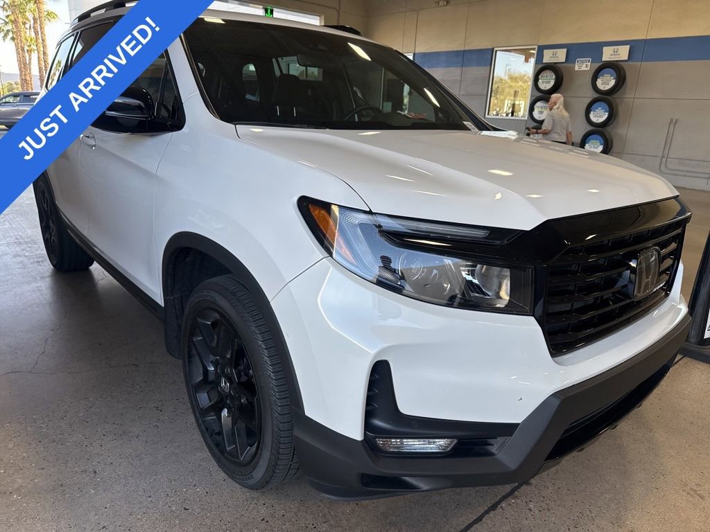 Used 2024 Honda Passport Black Edition image 2