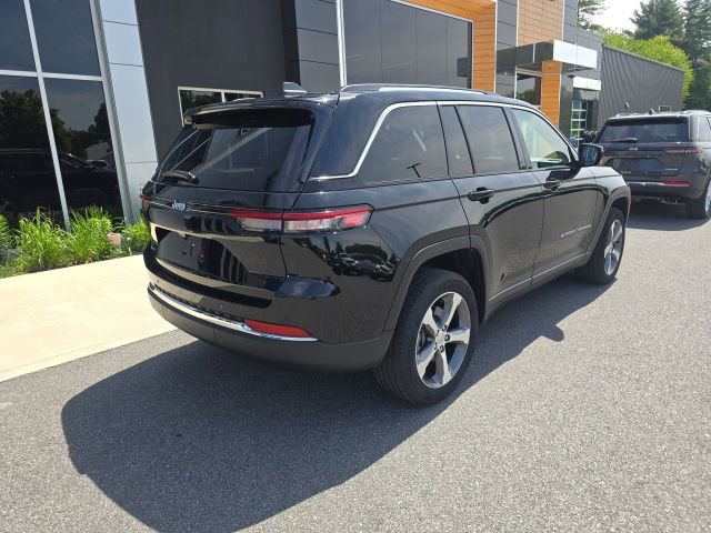 Used 2023 Jeep Grand Cherokee 4WD 4xe image 6