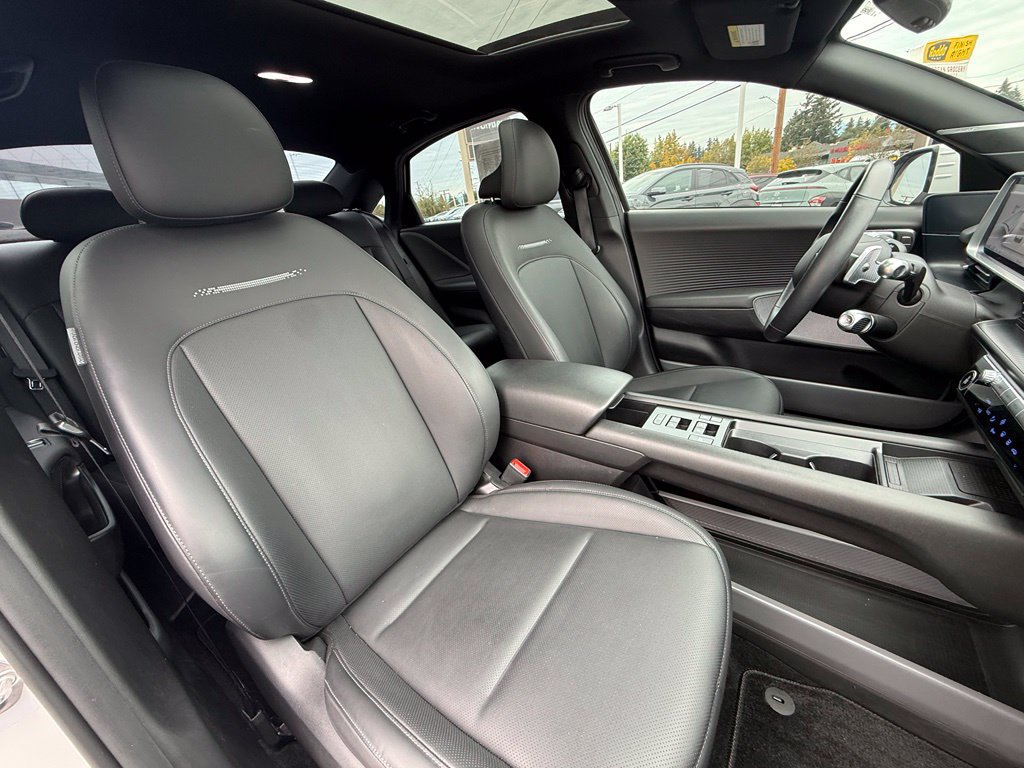 Used 2023 Hyundai Ioniq 6 Limited AWD/4WD image 23