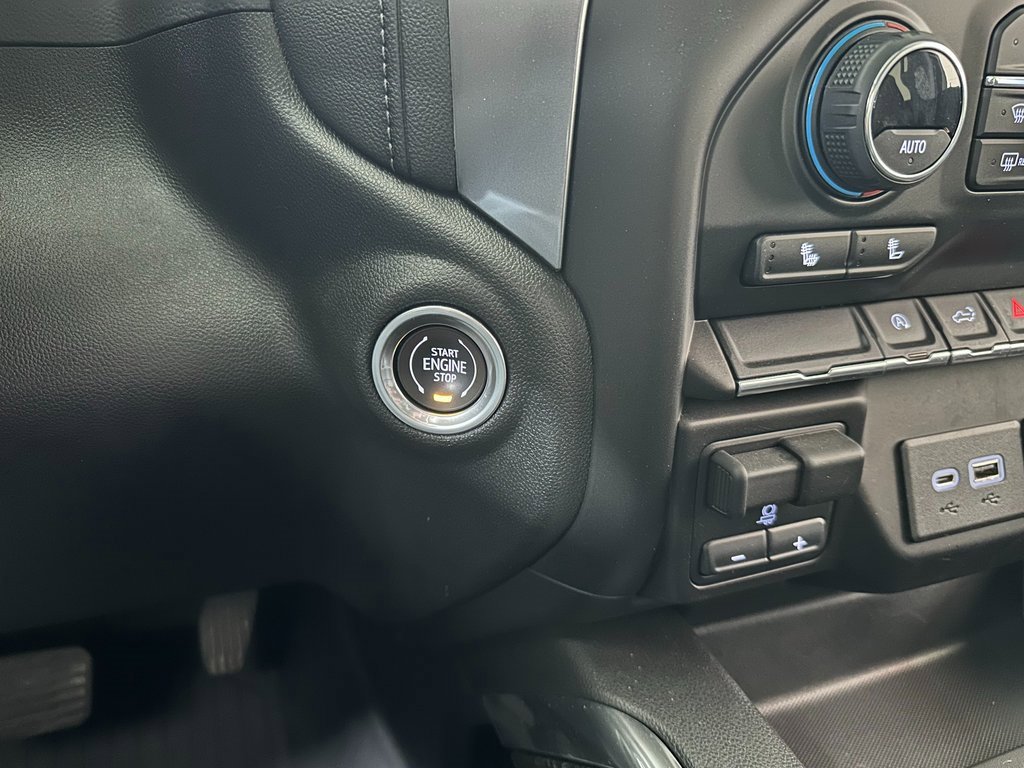 Used 2021 Chevrolet Silverado 1500 RST image 19