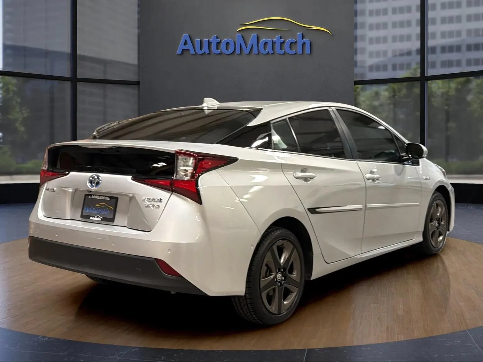 Used 2019 Toyota Prius Limited w/ Carpet Mat Package FWD image 11