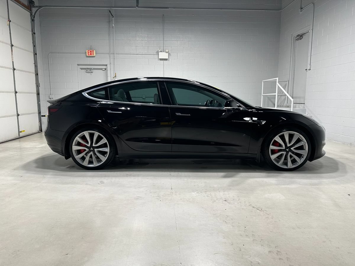 Used 2019 Tesla Model 3 Performance AWD/4WD image 2