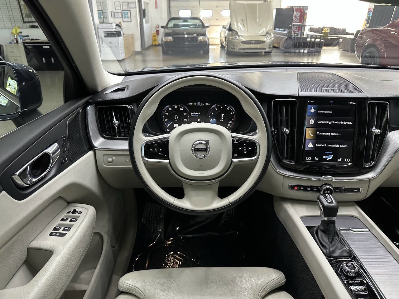 Used 2019 Volvo XC60 T5 Inscription w/ Protection Package Premier image 19