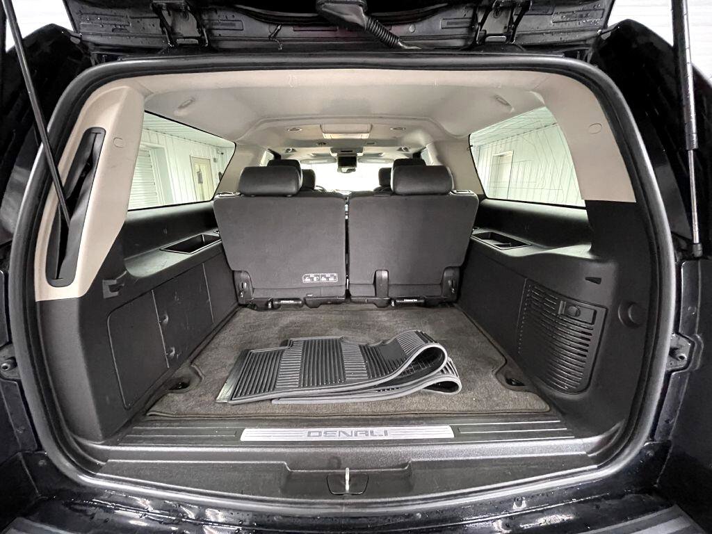 Used 2012 GMC Yukon XL Denali image 9