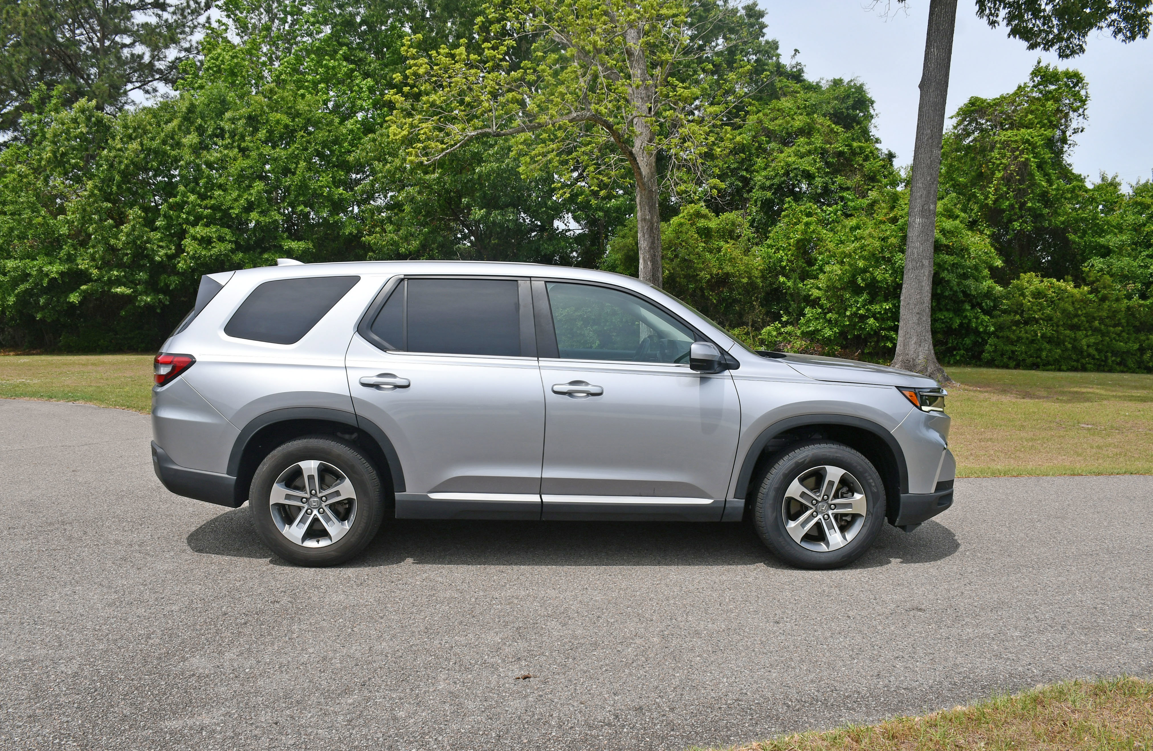 Certified 2025 Honda Pilot EX-L image 5