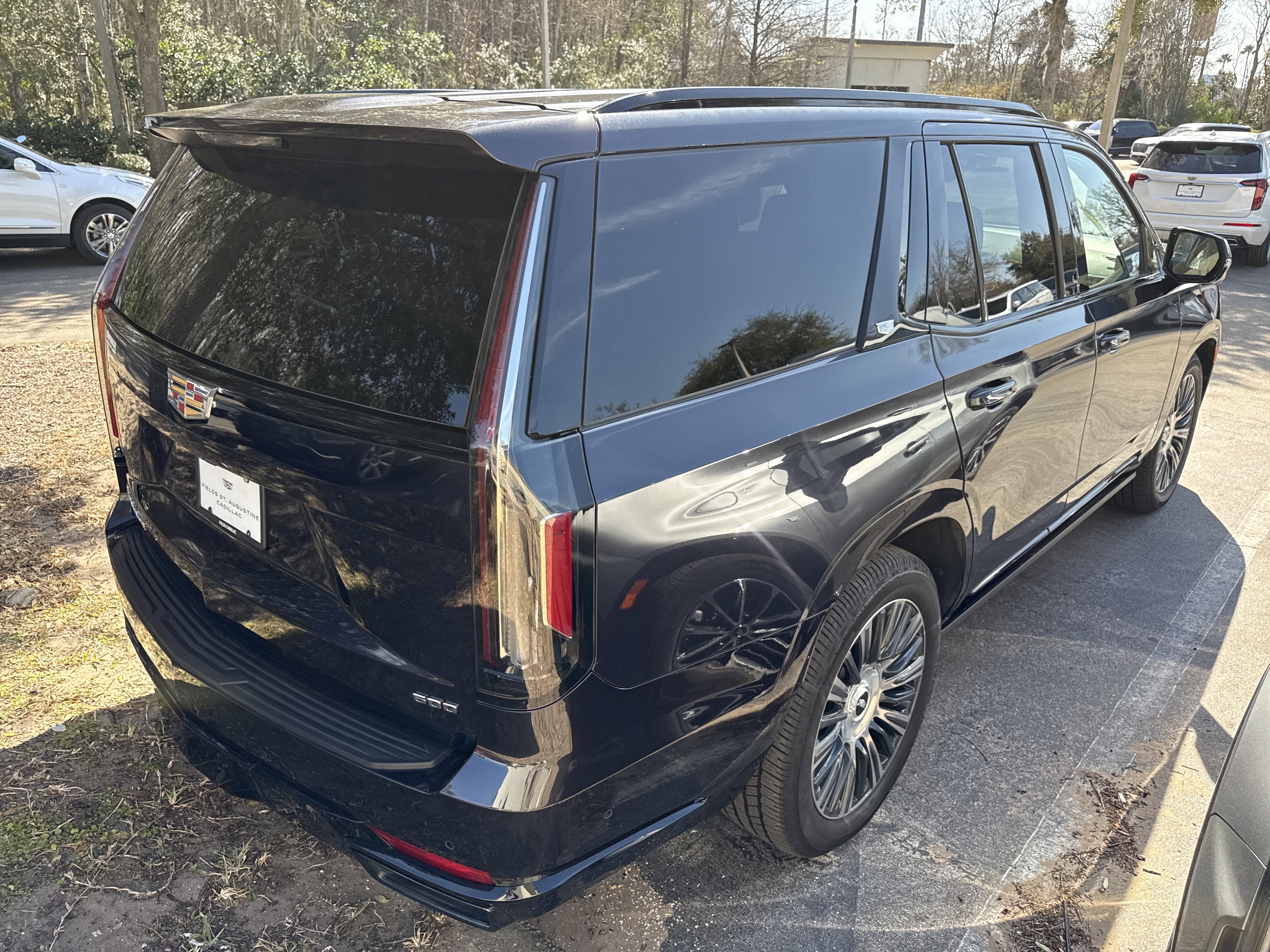Used 2022 Cadillac Escalade Sport Platinum w/ Heavy-Duty Trailer Package image 3