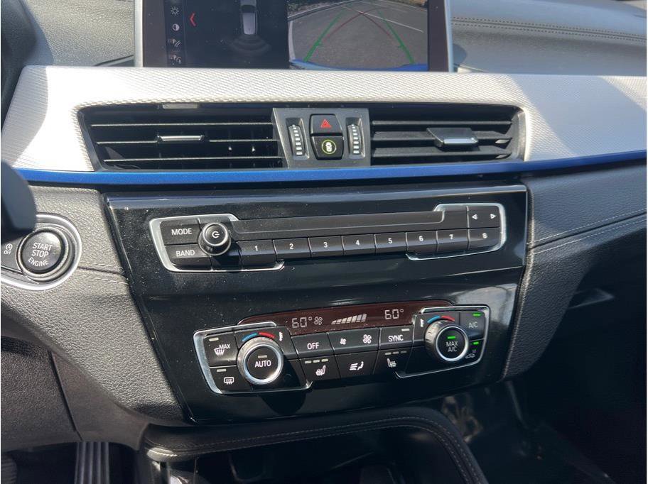 Used 2021 BMW X1 xDrive28i w/ M Sport Package image 11