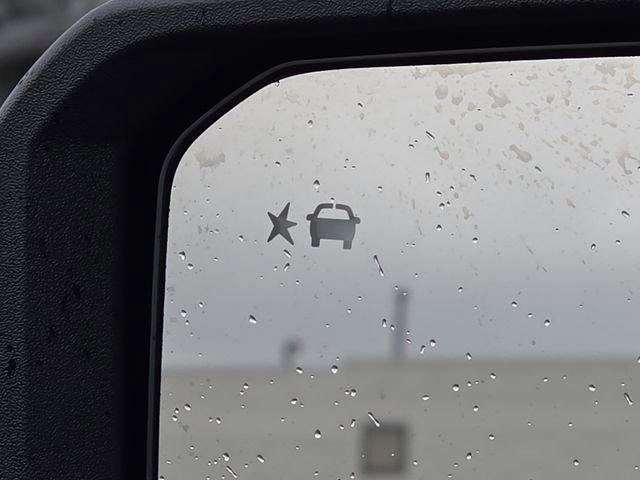 Used 2024 Chevrolet Colorado Trail Boss w/ Advanced Trailering Package image 9