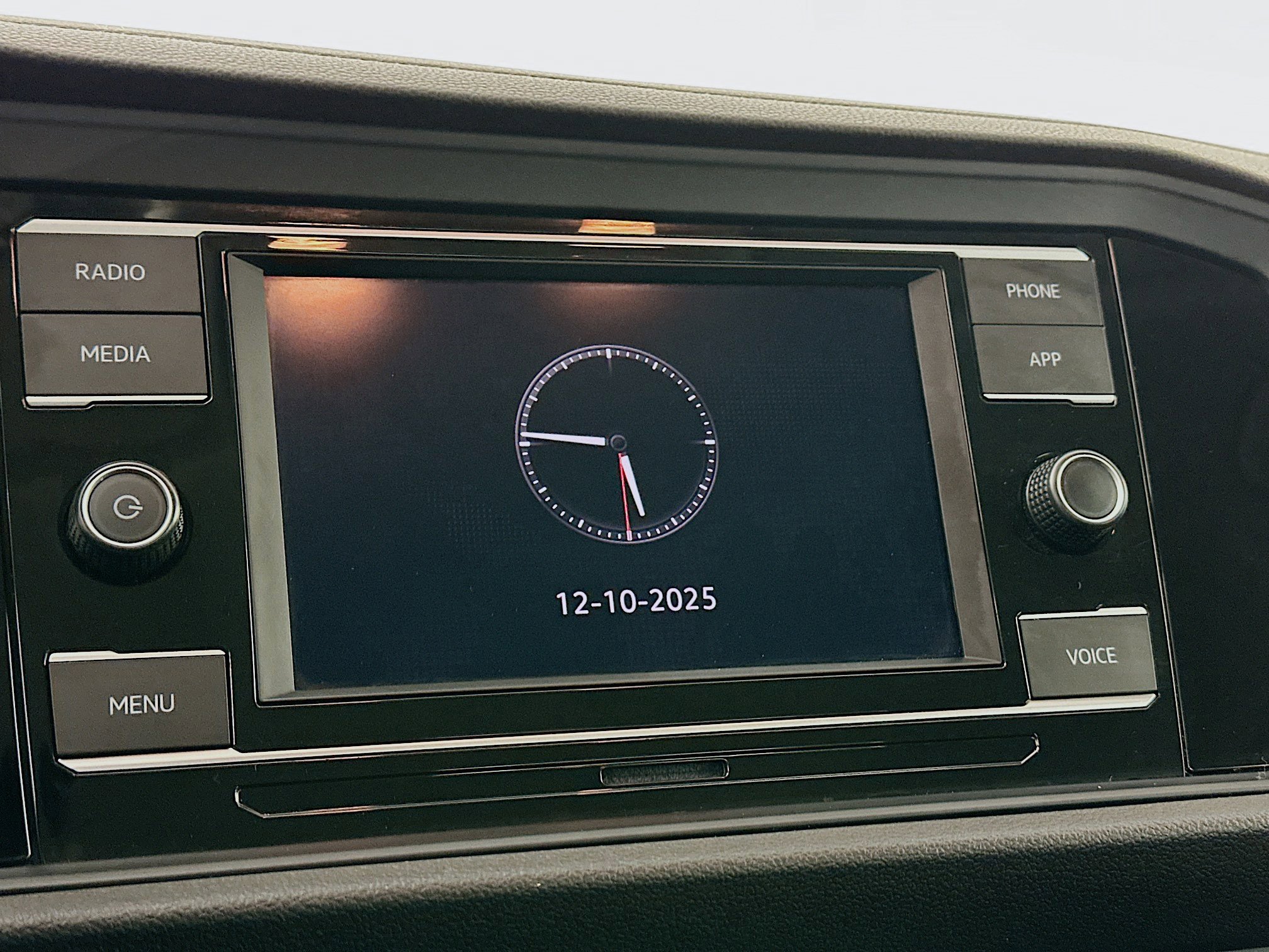 Used 2024 Volkswagen Jetta SE image 21