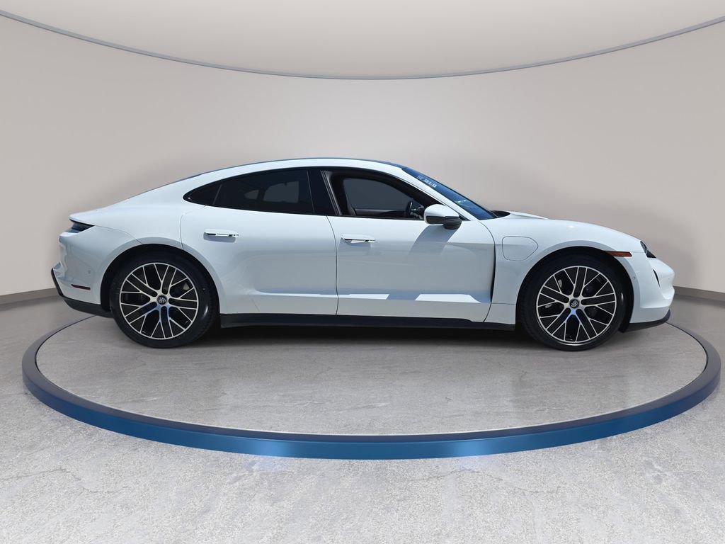 Used 2021 Porsche Taycan RWD image 5