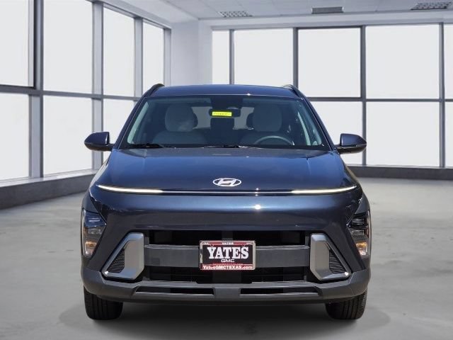 Used 2025 Hyundai Kona SEL AWD/4WD image 2