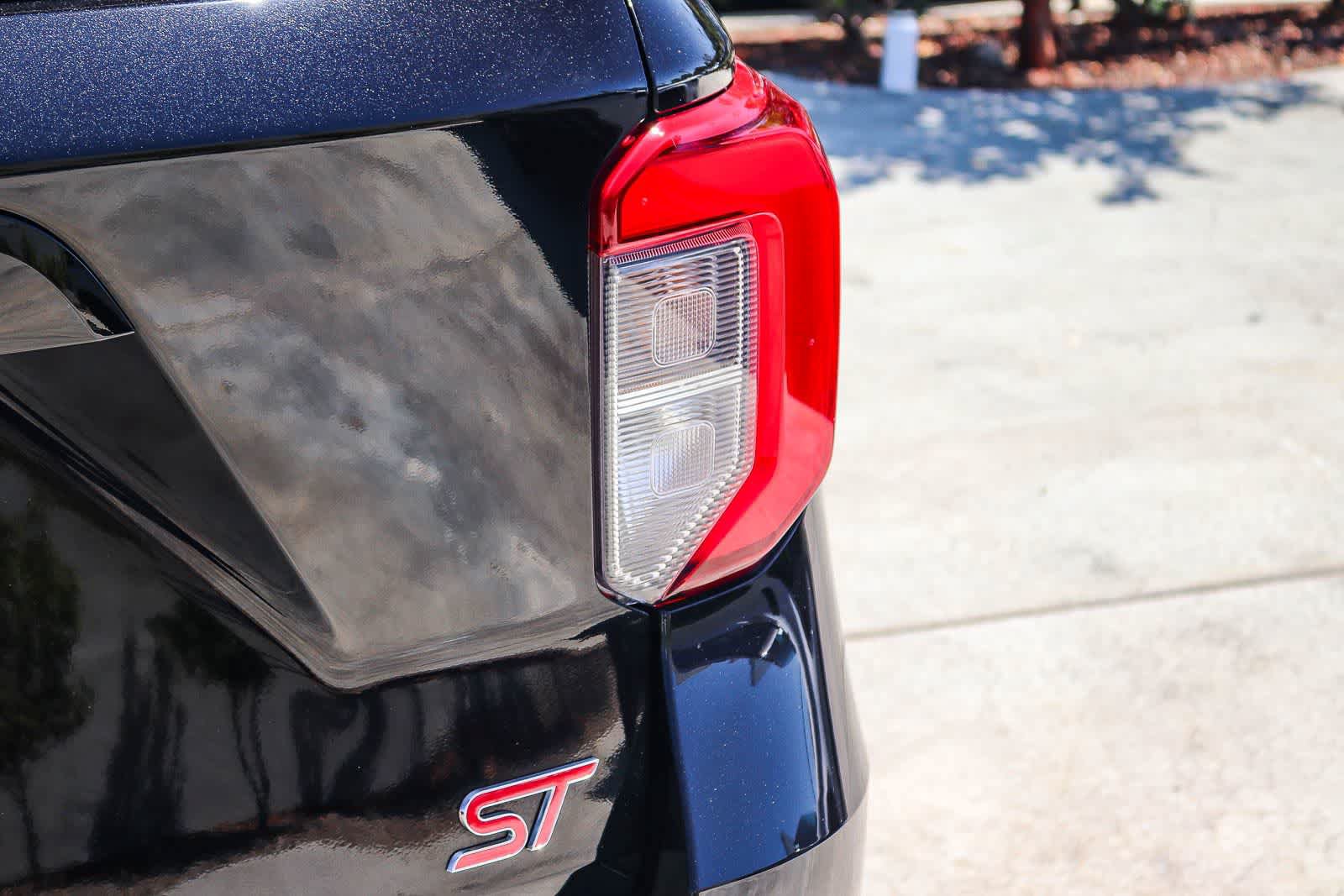 Used 2021 Ford Explorer ST w/ Equipment Group 401A AWD/4WD image 6