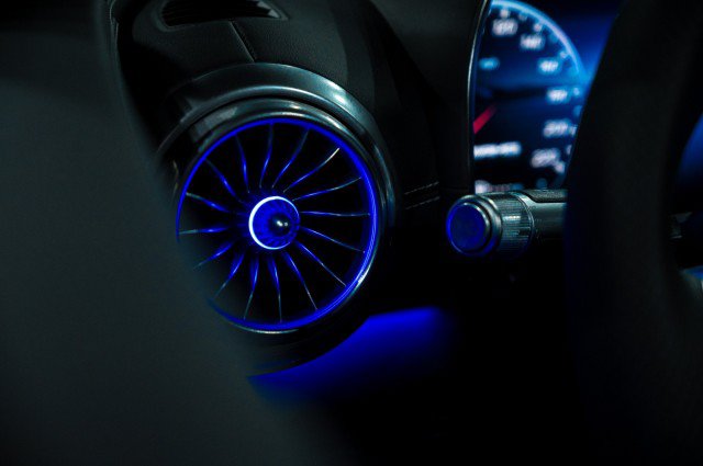 New 2026 Mercedes-Benz SL 63 AMG S e Performance 4MATIC image 17