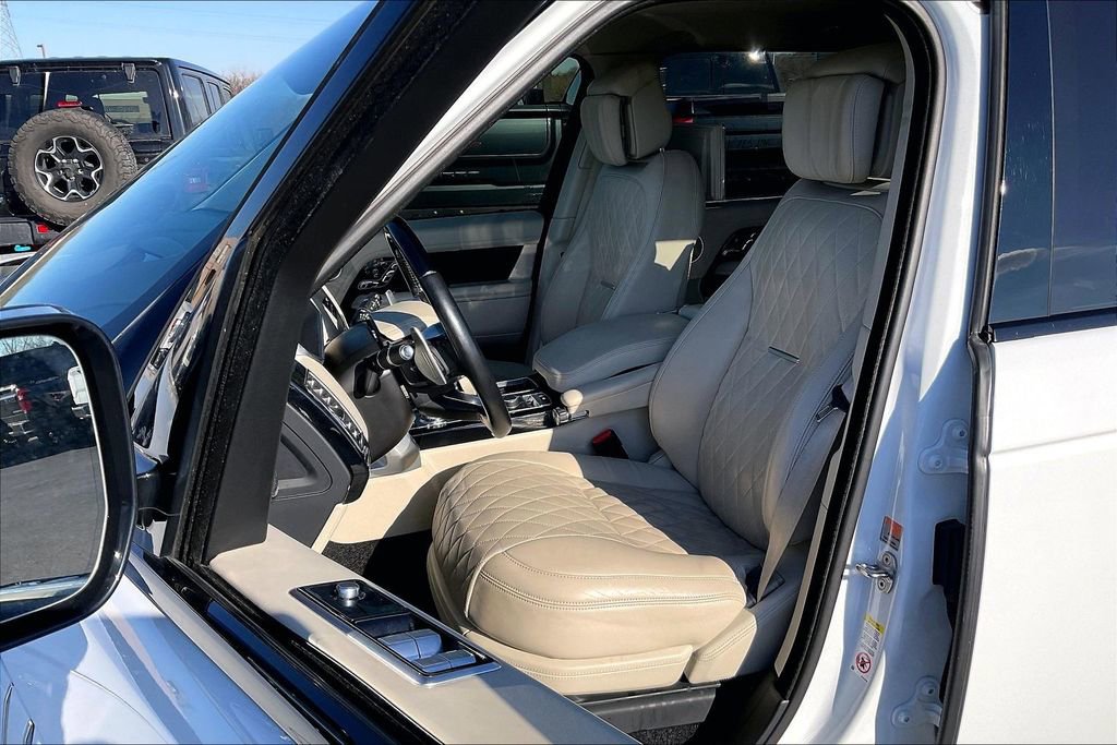 Used 2021 Land Rover Range Rover SV Autobiography Dynamic image 23