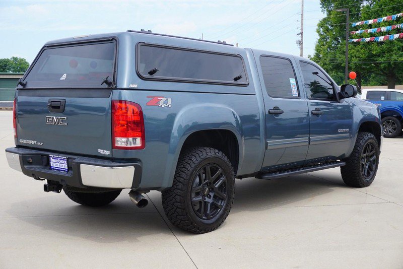 Used 2012 GMC Sierra 1500 SLT w/ Chrome Essentials Package AWD/4WD image 3