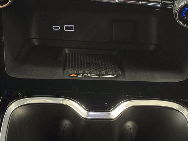 New 2027 Chevrolet Traverse Z71 w/ Enhanced Driving Package AWD/4WD image 17