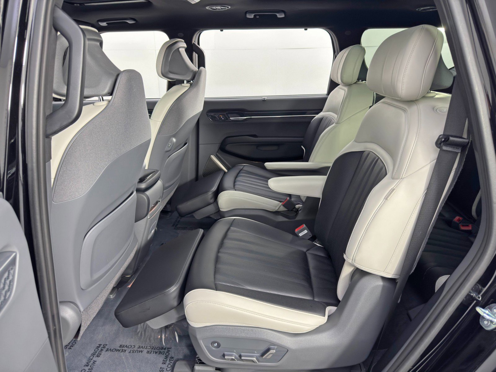 Used 2024 Kia EV9 GT-Line image 45