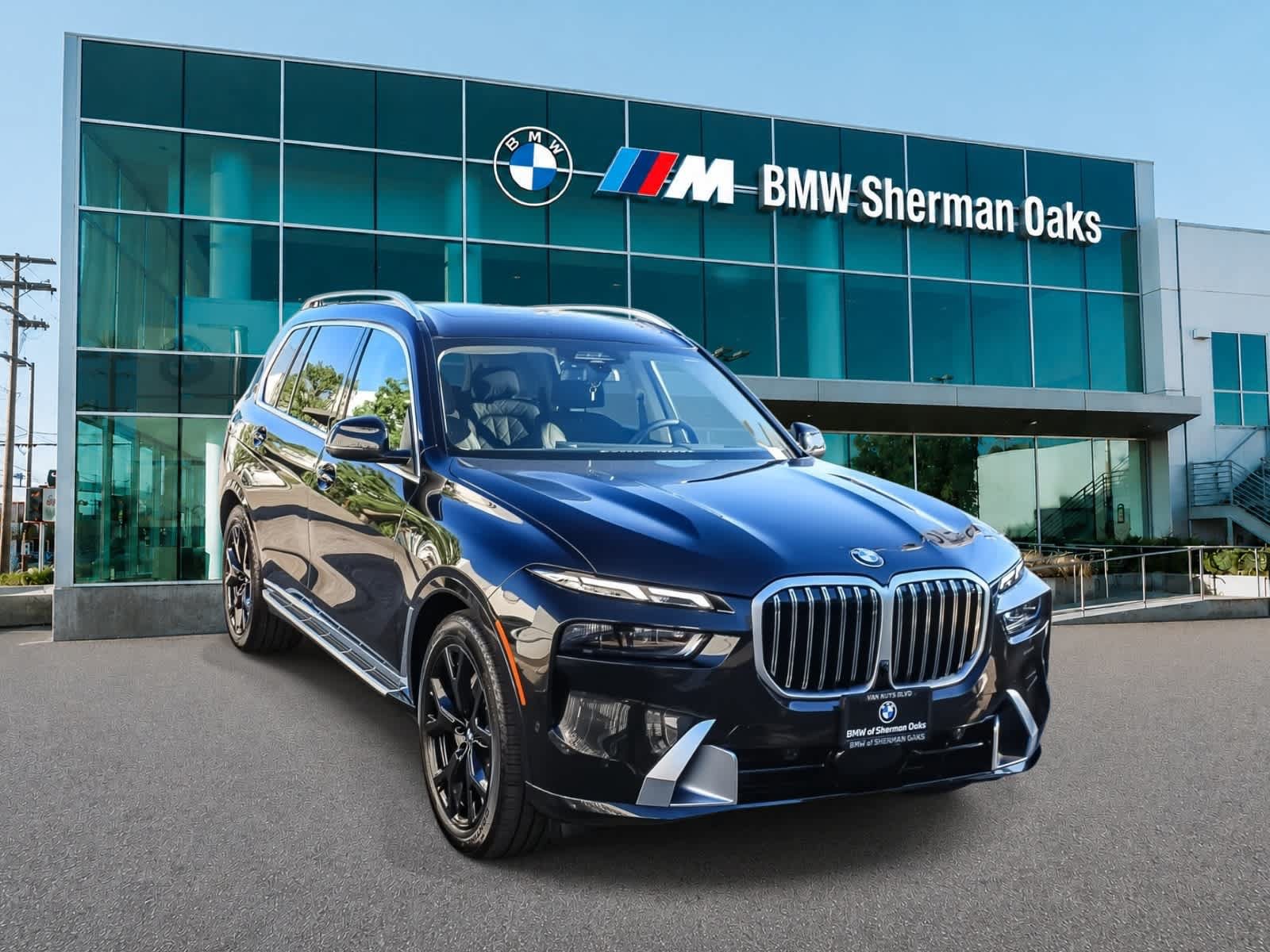 Used 2027 BMW X7 xDrive40i AWD/4WD image 6