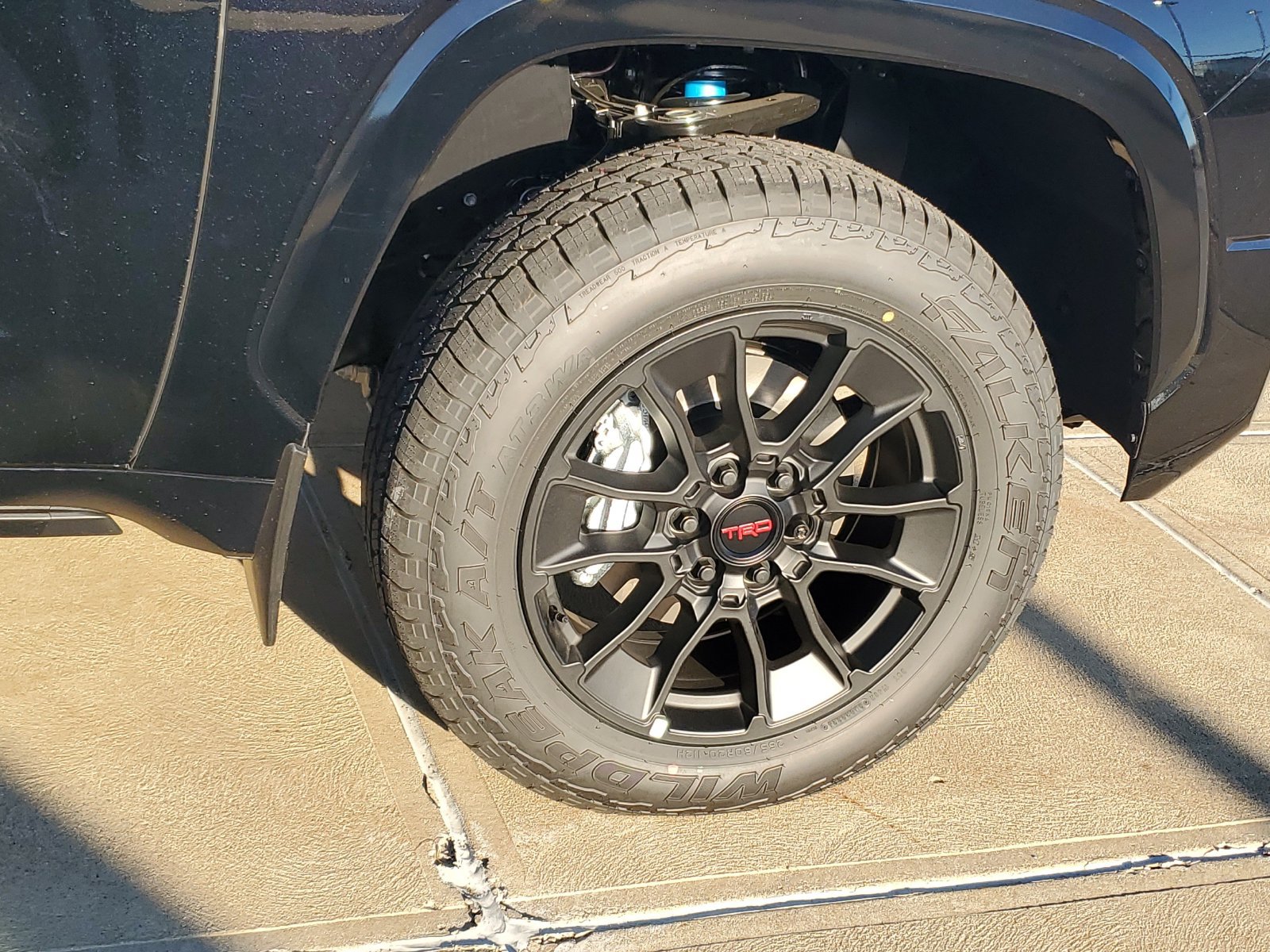 New 2026 Toyota Tundra Platinum w/ TRD Off-Road Package AWD/4WD image 6