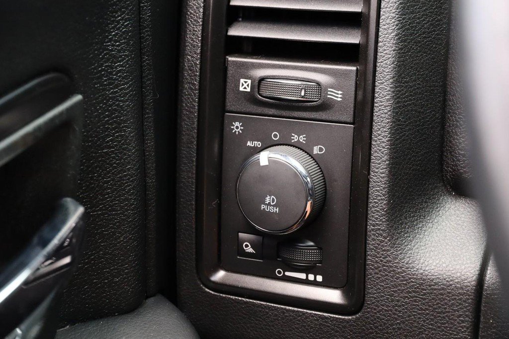 Used 2017 RAM 1500 Rebel w/ Luxury Group AWD/4WD image 19