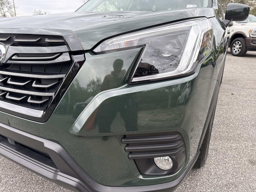 Used 2023 Subaru Forester Premium image 9