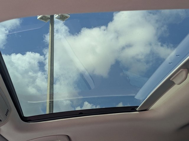 Used 2019 Volkswagen Jetta SE w/ Cold Weather Package image 14