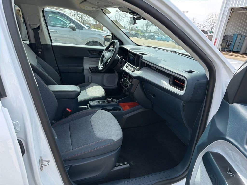 Used 2024 Ford Maverick XLT image 23