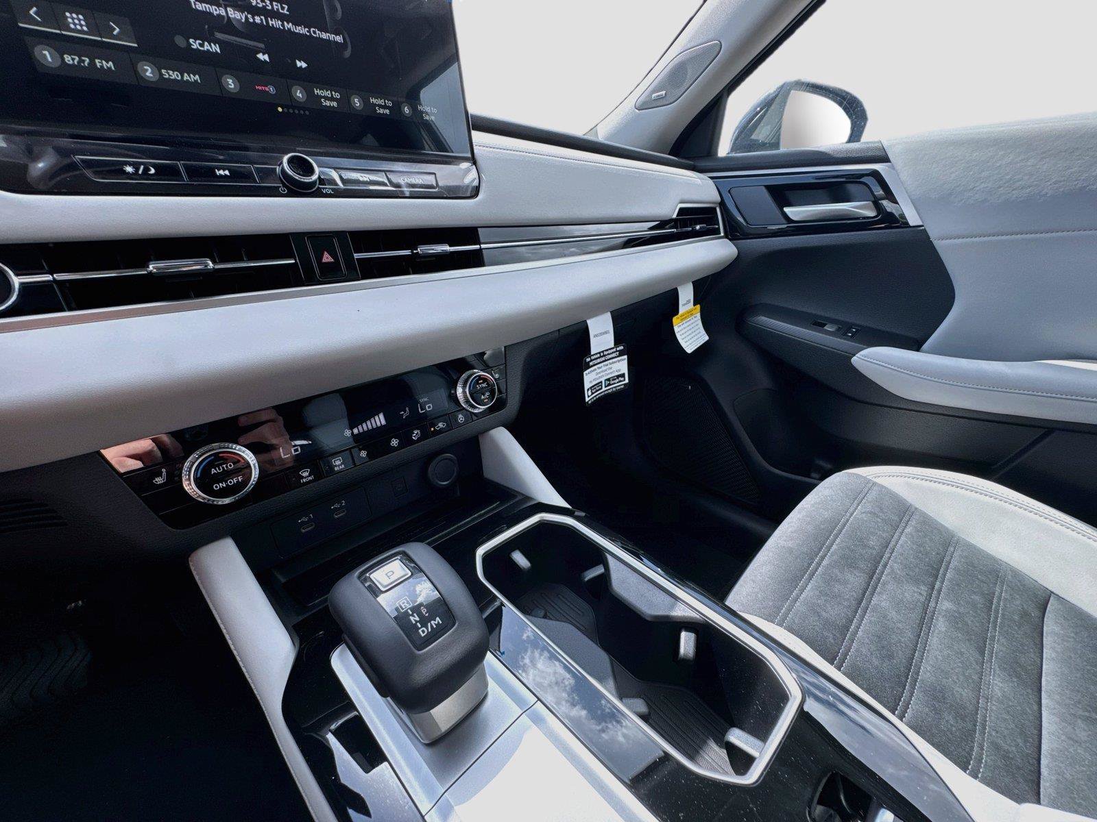 New 2026 Mitsubishi Outlander SE FWD image 15