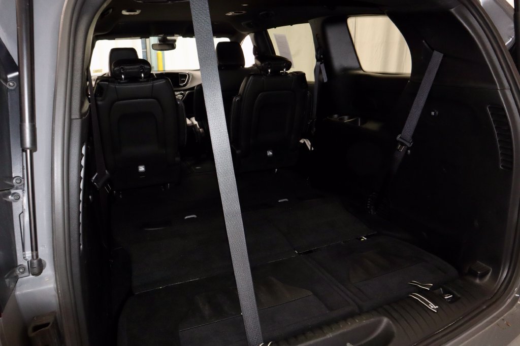 Used 2025 Chrysler Pacifica Select FWD image 15