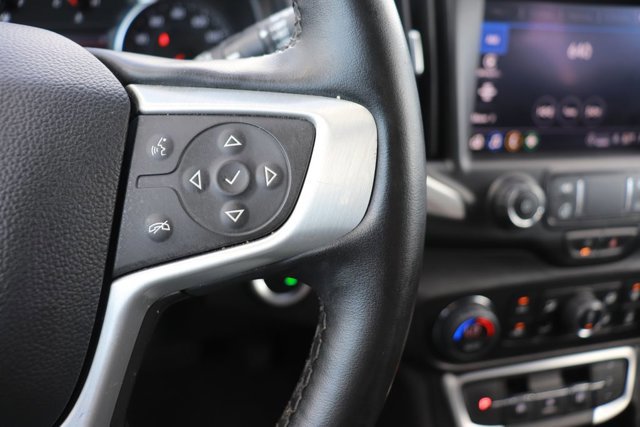 Used 2024 GMC Terrain SLT image 21