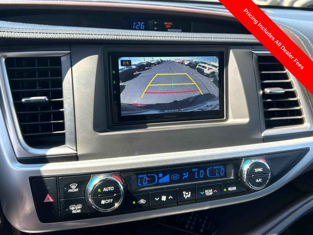 Used 2019 Toyota Highlander Limited FWD image 13