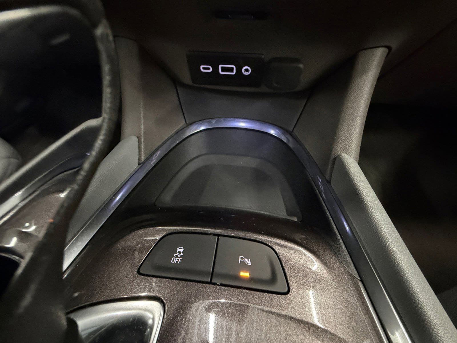 Used 2021 Chevrolet Malibu LT FWD image 20