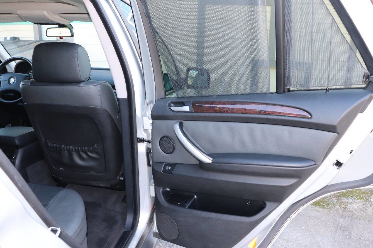 Used 2002 BMW X5 3.0i image 39