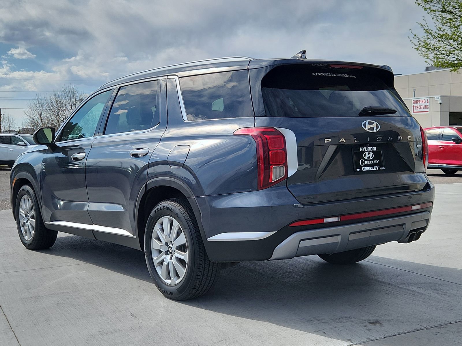 Used 2024 Hyundai Palisade SEL AWD/4WD image 3