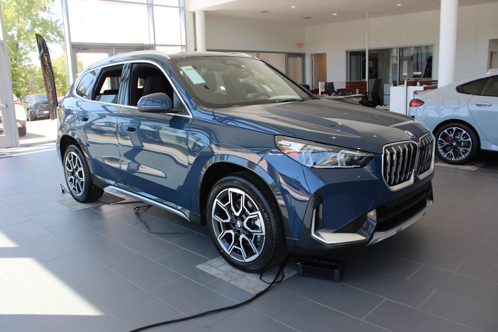 New 2026 BMW X1 xDrive28i w/ Technology Package AWD/4WD image 2