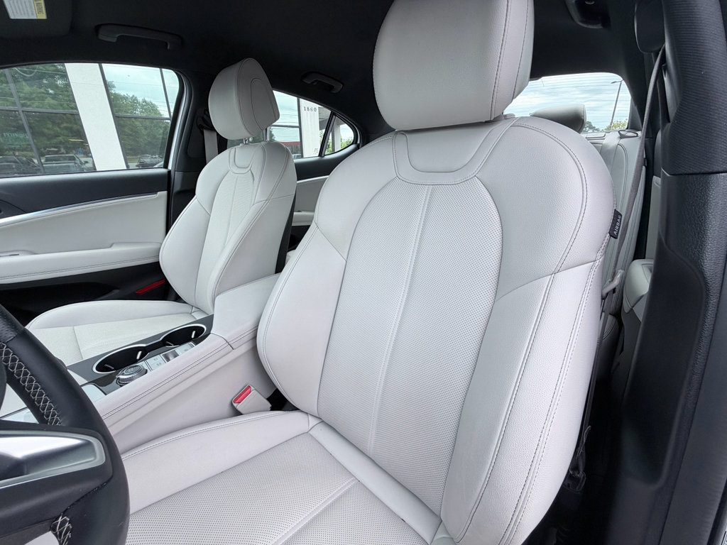 Used 2025 Genesis G70 2.5T AWD/4WD image 21