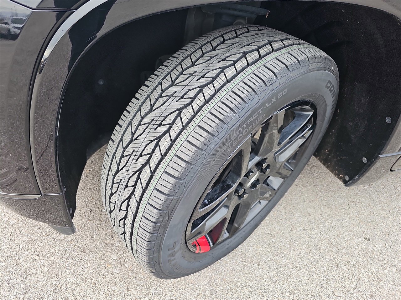 Used 2021 Chevrolet Traverse Premier w/ Redline Edition image 35