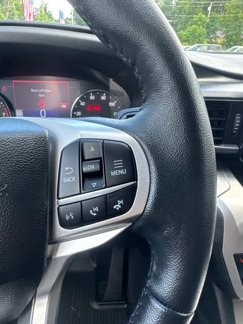 Used 2022 Ford Explorer XLT w/ Equipment Group 202A AWD/4WD image 26
