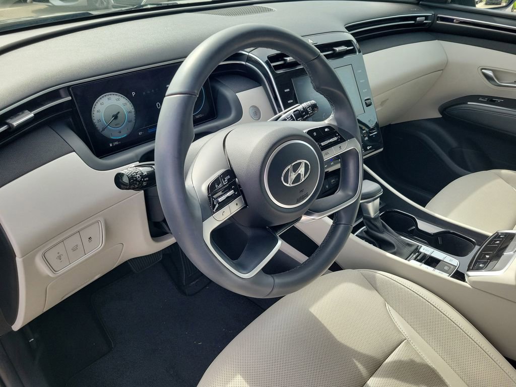 Used 2022 Hyundai Tucson SEL w/ Convenience + Premium Package FWD image 18