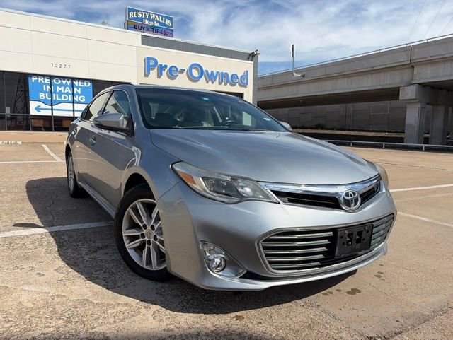Used 2015 Toyota Avalon XLE Premium FWD image 1