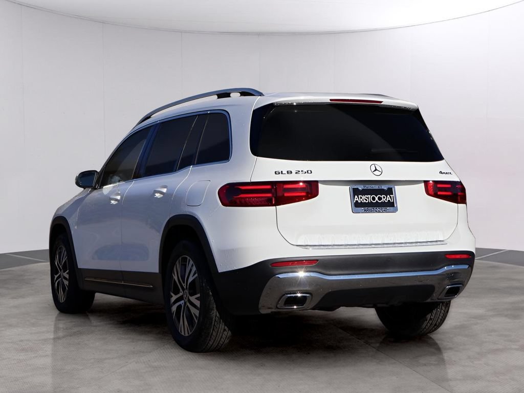 New 2026 Mercedes-Benz GLB 250 4MATIC image 5
