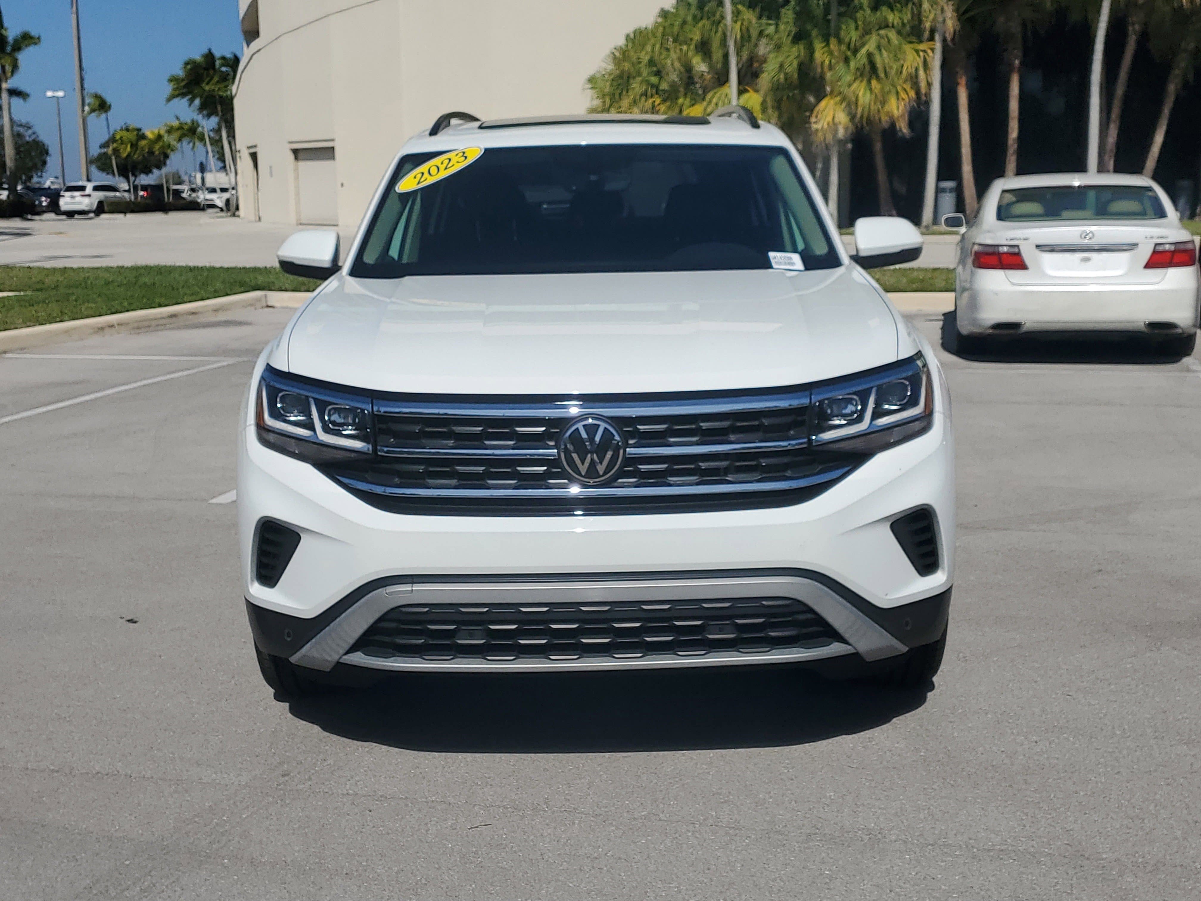 Used 2023 Volkswagen Atlas SE w/ Panoramic Sunroof Package image 8